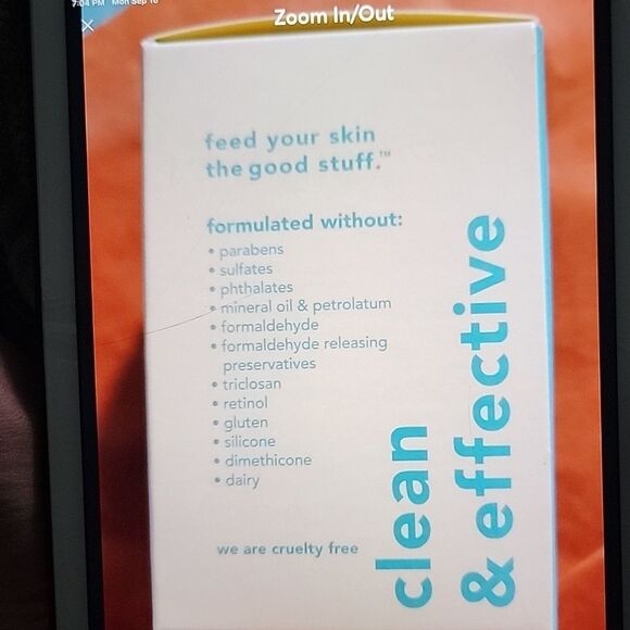 NEW TULA Claycation™ detoxing & toning face mask stick - Picture 3 of 6